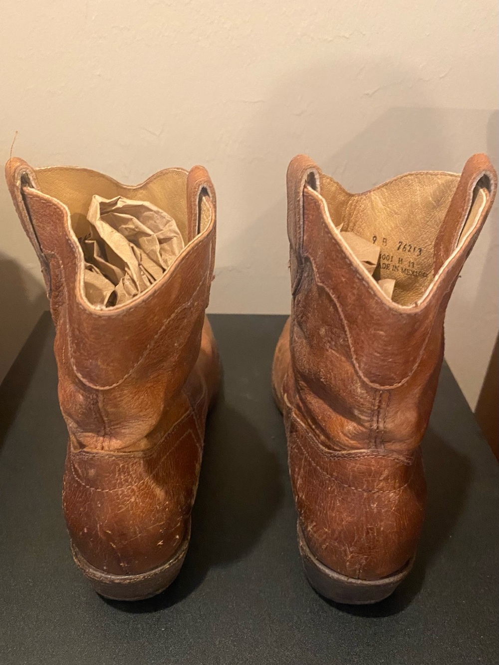 Women’s Frye Billy Shorties Distressed Leather - Picture 2 of 8